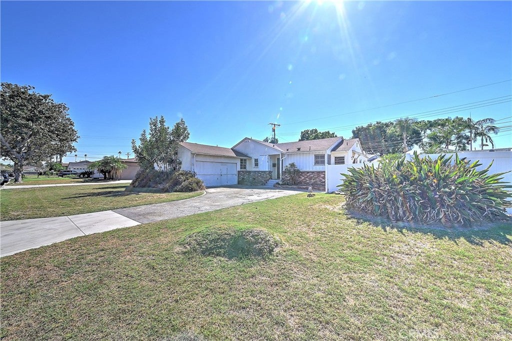 7318 Glencliff Drive, Downey CA 90240