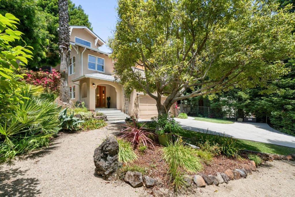 3135 Mar Vista Drive