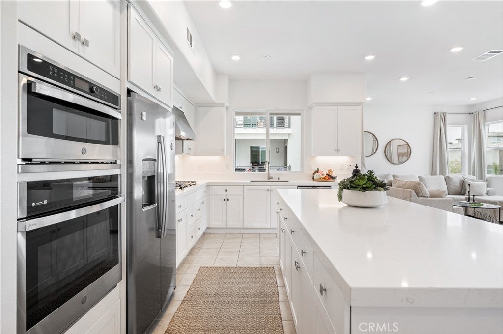 175 Sash, Irvine CA 92618 - Photo 7