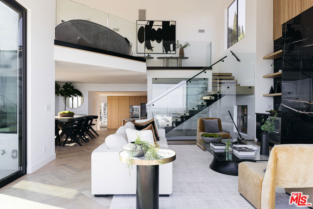7866 Fareholm Drive