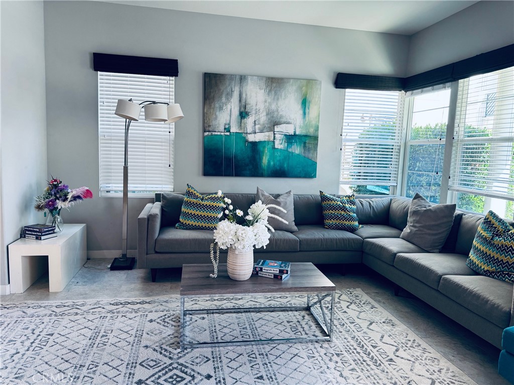 814 Beacon