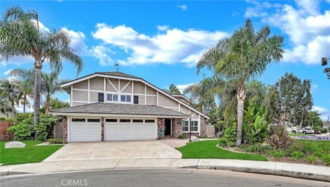 Photo of 33352 Cove Island PL, Dana Point, CA 92629 (MLS # OC26196118)