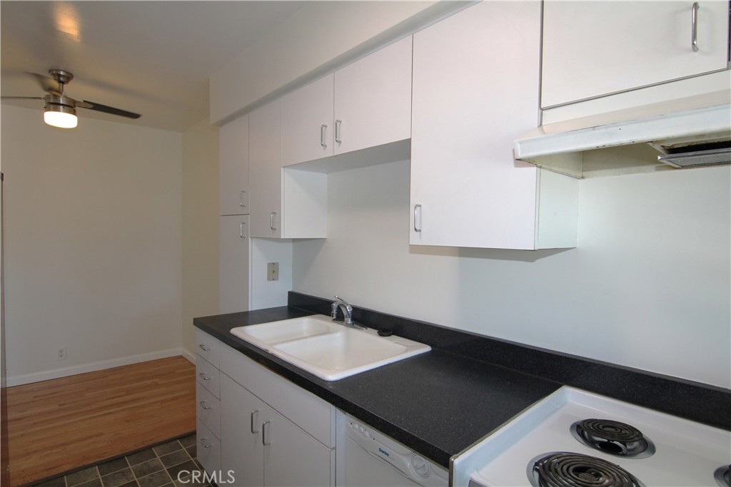 3130 E 2nd 10