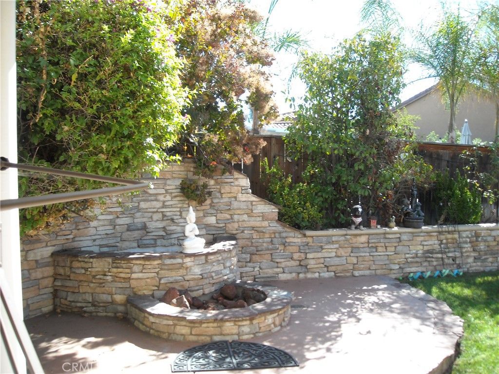 Photo of 39794 Cambridge Place, Temecula, CA 92591 (MLS # PW25243609)