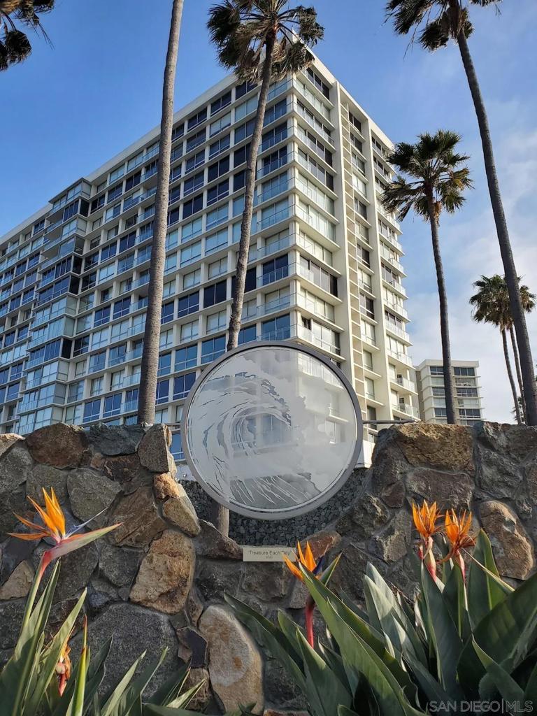 1710 Avenida Del Mundo 403