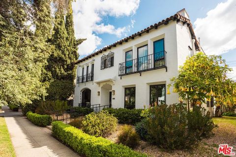Photo of 144 N Clark Drive, Beverly Hills, CA 90211 (MLS # 26760111)