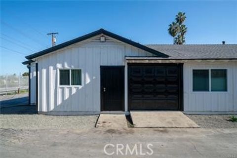 Photo of 1841 W Crestwood Ln, Anaheim, CA 92804 (MLS # PW25251869)