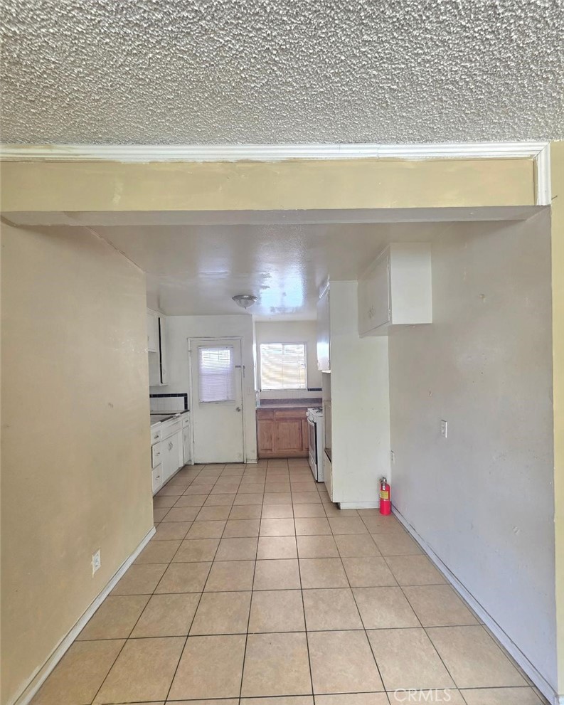 Unknown - Residential Lease