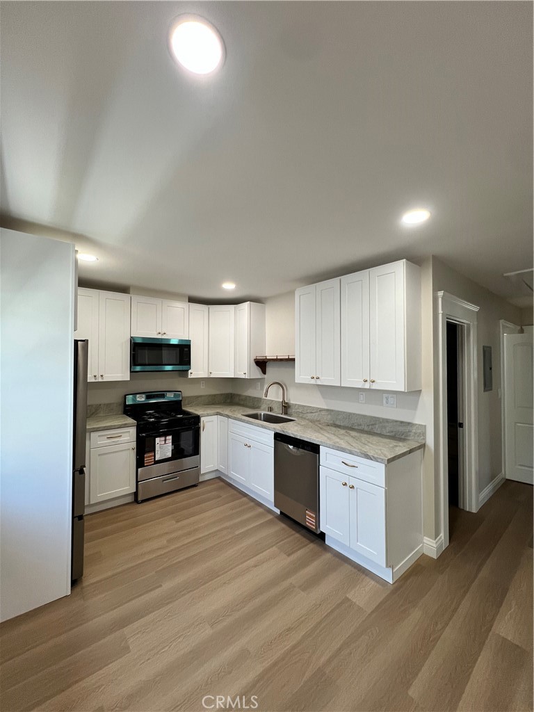 Alamitos Beach (AB) - Residential Lease