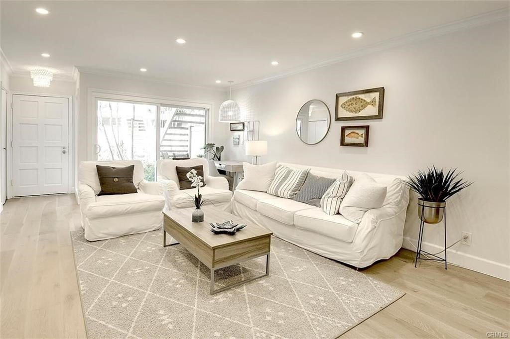 1184 Rutland Rd Unit 3 RD, Newport Beach CA 92660
