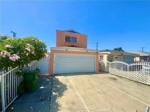Photo of 918 W Cedar Street, Compton, CA 90220 (MLS # DW25200200)