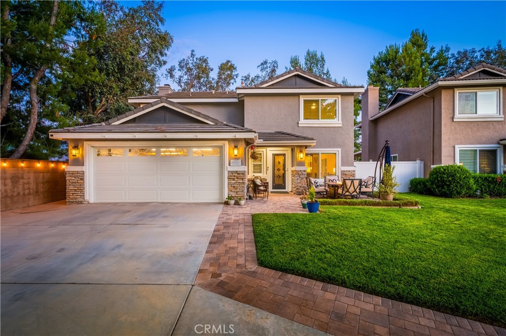Welcome to this beautifully updated 4-bedroom, 2.5-bath home nestled on a spacious 6,534 sq ft corner lot in one of Temecula’s most sought-after neighborhoods—Paseo Del Sol. Offering nearly 2,000 sq ft of living space, this home has been tastefully remodeled throughout the last decade and is truly move-in ready.
The bright and functional galley kitchen features quartz countertops, a new Bosch refrigerator, and sleek porcelain tile floors that flow seamlessly throughout the main level. Enjoy indoor-outdoor living with a covered patio equipped with three ceiling fans, perfect for relaxing or entertaining by your private pool.
Other highlights include a separate laundry room, sprinkler system in the front yard, and a drip system in the back for easy maintenance. The community offers resort-style amenities including pools, spas,, tennis and basketball courts, and a clubhouse—all with a low HOA.
Ideally located just minutes from award-winning Temecula schools, scenic walking trails, local shopping, Old Town Temecula, world-class wineries, and freeway access.
Don’t miss this opportunity to own a stylish pool home in the heart of Temecula!