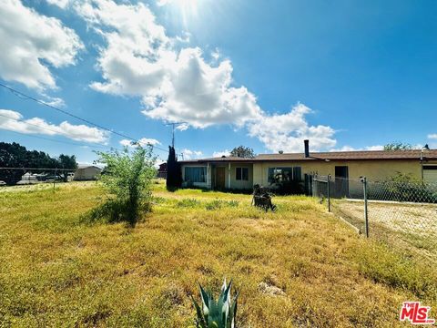 Photo of 15561 Ash Street, Hesperia, CA 92345 (MLS # 26693697)