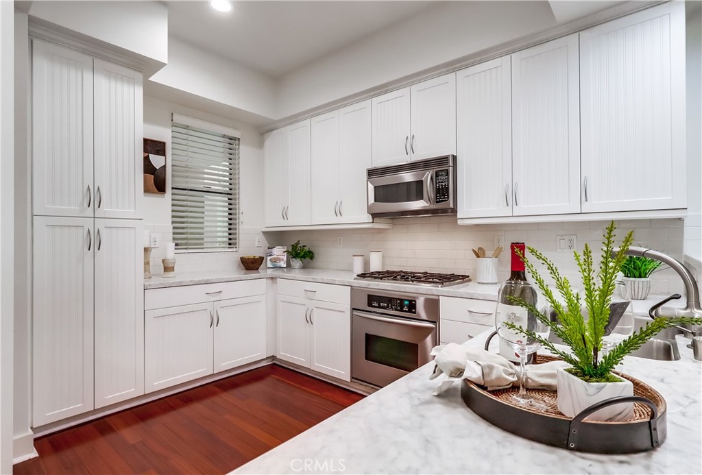 395 East 4th Street 13