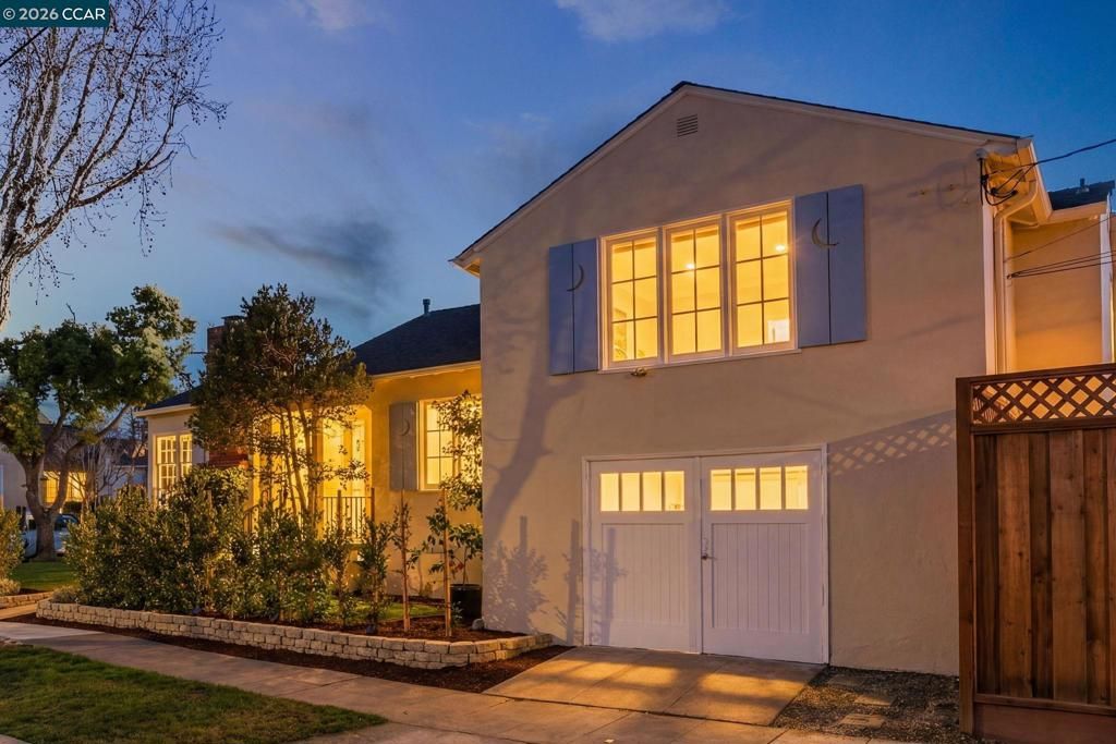 Photo of 1401 Paloma Ave Ave, Burlingame, CA 94010 (MLS # 41120701)