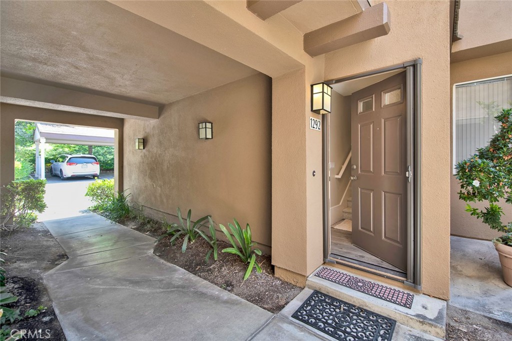 1292 S Country Glen Way