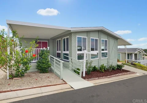 1930 W San Marcos Boulevard Unit 105, San Marcos, CA 92078 - MLS#: NDP2607038