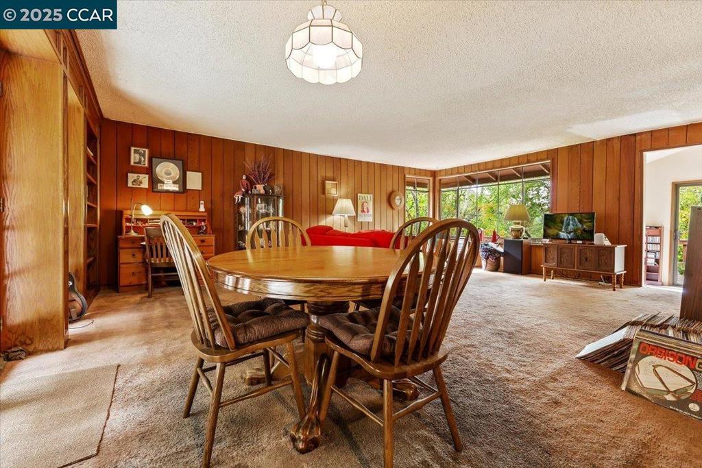 CHARLES HILL - Residential