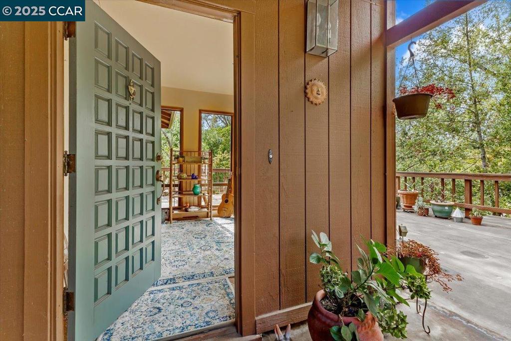 CHARLES HILL - Residential