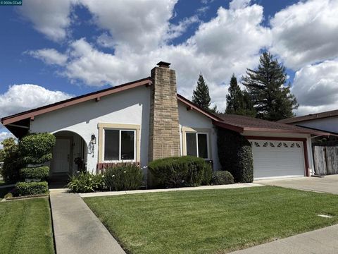 Photo of 3974 Montrose St St, Napa, CA 94558 (MLS # 41130799)