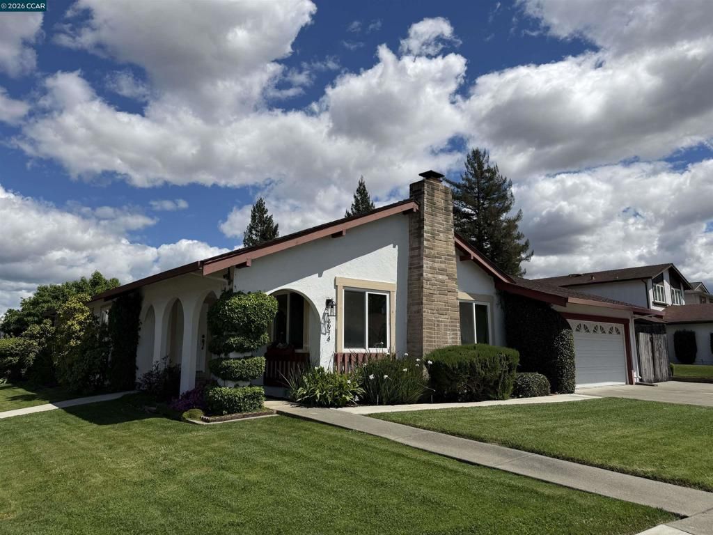 Photo of 3974 Montrose St St, Napa, CA 94558 (MLS # 41130799)