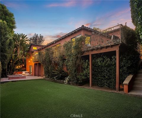 Photo of 3310 Bennett Drive, Los Angeles, CA 90068 (MLS # PW26034953)