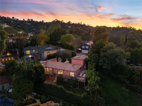 Properties 27 3310 Bennett Drive Los Angeles CA 90068