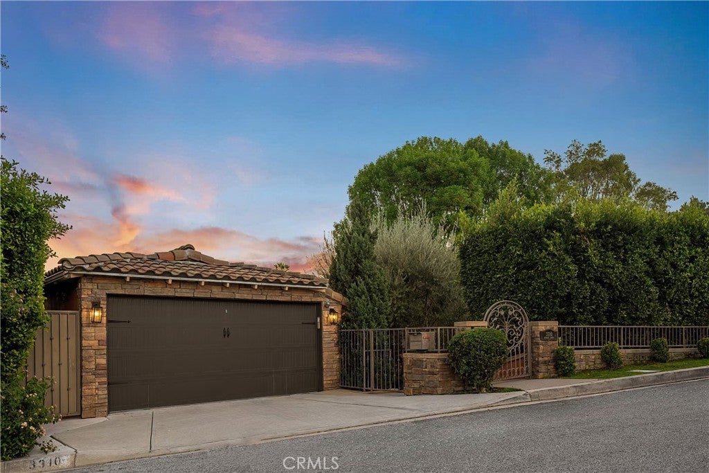 3310 Bennett Drive