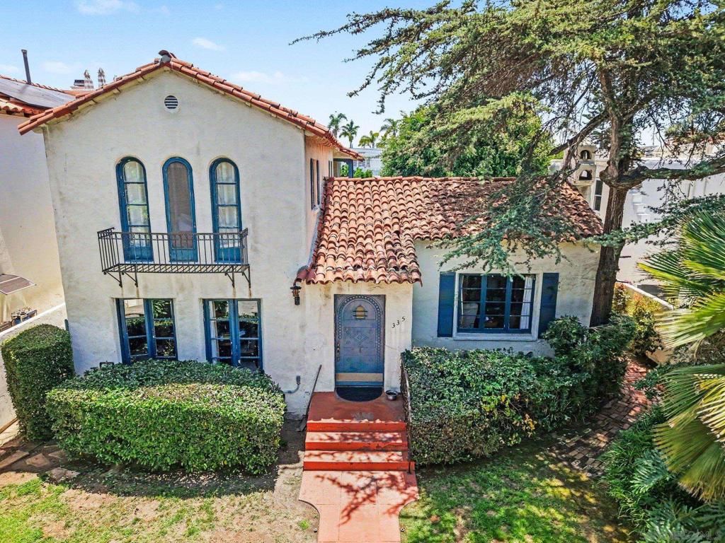 335 Alameda Blvd