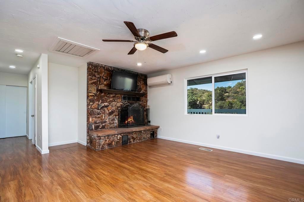 24541 MANZANITA DR