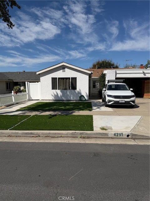 Photo of 4231 E Bainbridge , Unit B AVE, Anaheim, CA 92807 (MLS # PW26227227)