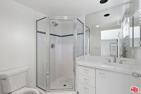 Tiny photo for 811 21st Street #5, Santa Monica, CA 90403 (MLS # 26724667)