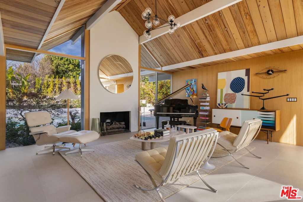 1407 Ellsworth Court