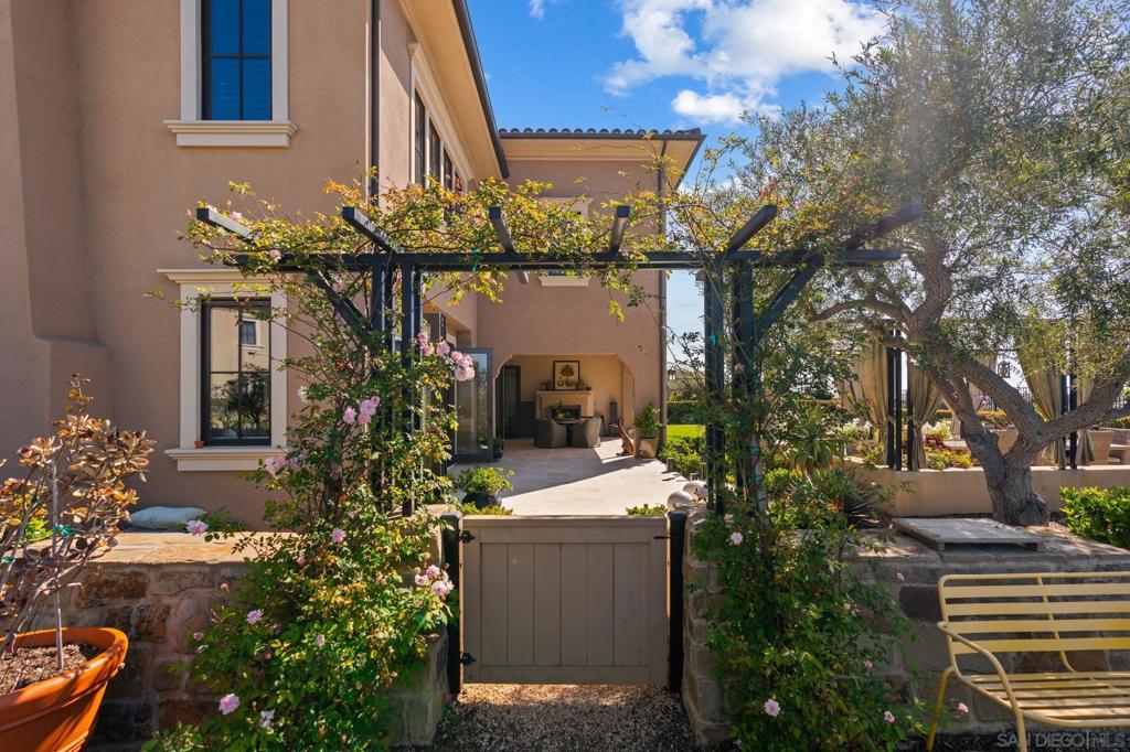 Rancho Santa Fe - Residential