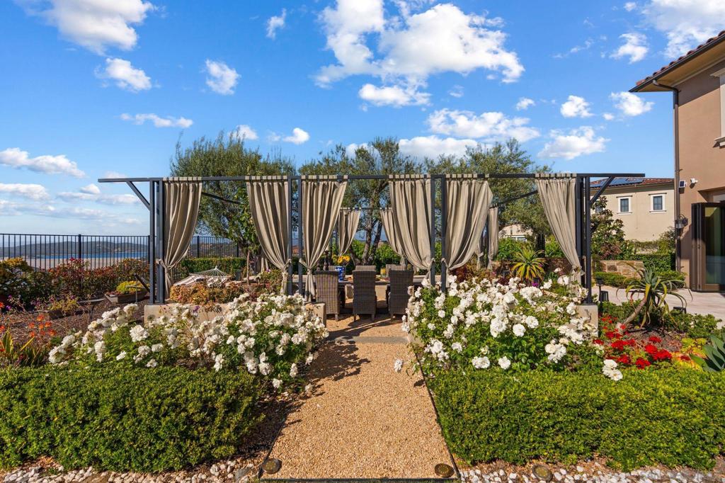Rancho Santa Fe - Residential