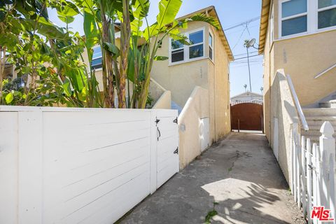 Photo of 1533 Meadowbrook Avenue, Los Angeles, CA 90019 (MLS # 26673051)