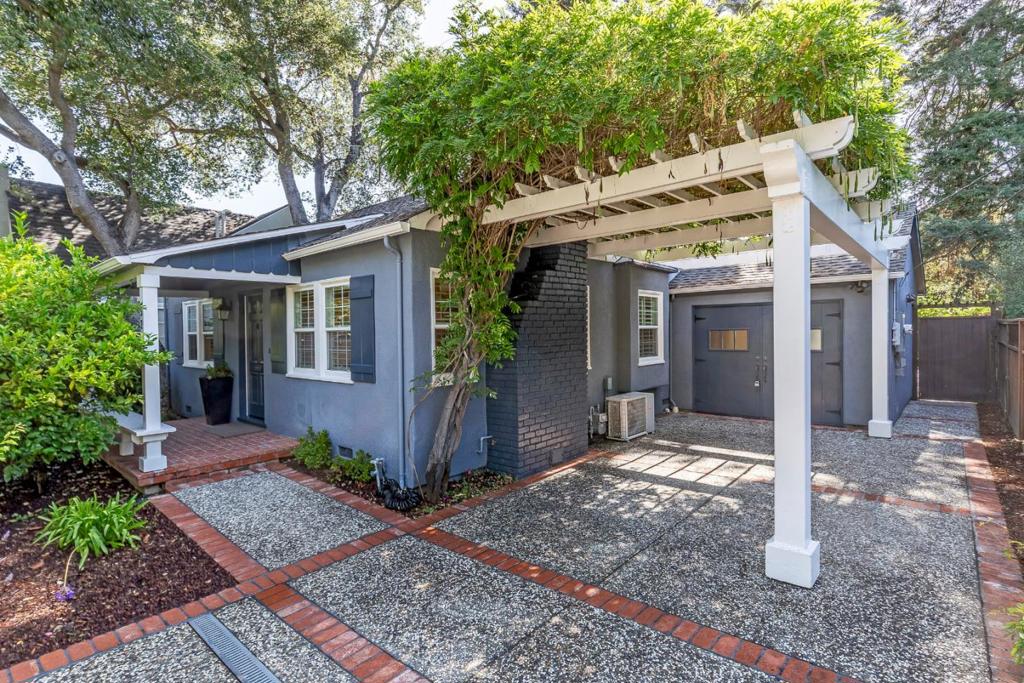 522 Pope Street