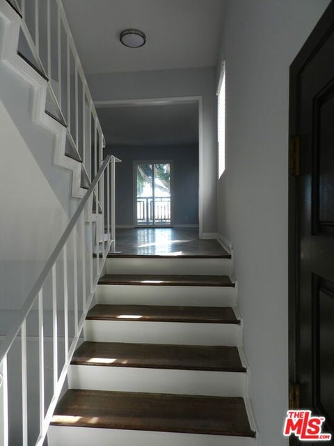 Tiny photo for 2711 Arizona Avenue, Santa Monica, CA 90404 (MLS # 26872981)