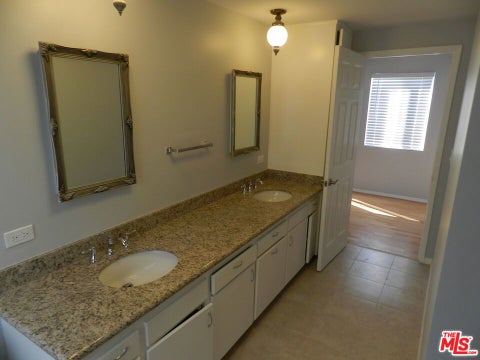 Tiny photo for 2711 Arizona Avenue, Santa Monica, CA 90404 (MLS # 26872981)