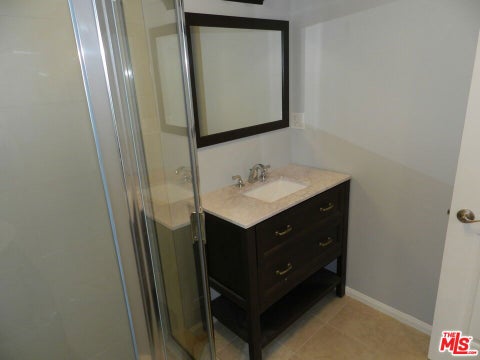 Tiny photo for 2711 Arizona Avenue, Santa Monica, CA 90404 (MLS # 26872981)