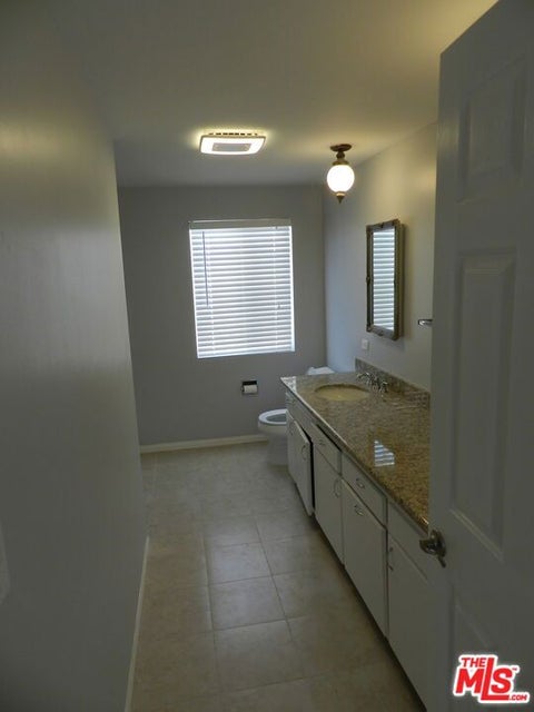 Tiny photo for 2711 Arizona Avenue, Santa Monica, CA 90404 (MLS # 26872981)