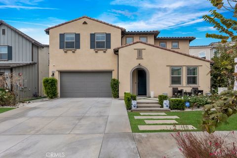 Photo of 18348 Cachet Way, Canyon Country, CA 91350 (MLS # SR25269529)