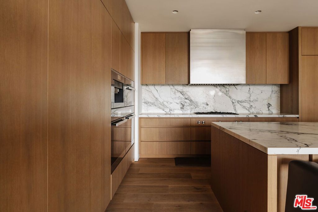 8899 Beverly Boulevard 4G