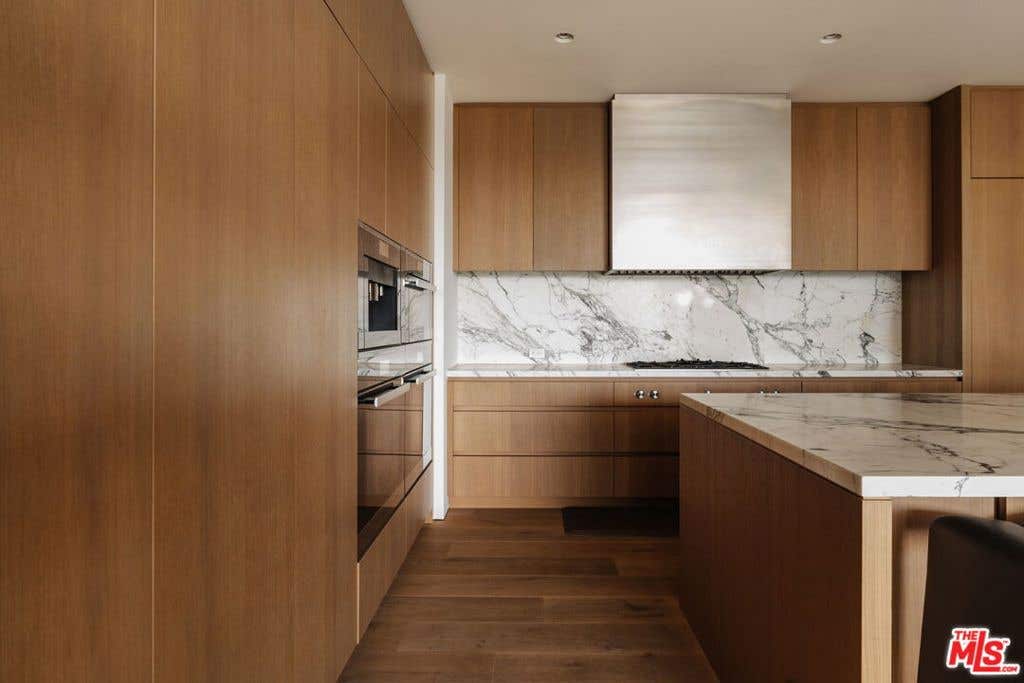 Photo of 8899 Beverly Boulevard #4G, Los Angeles, CA 90048 (MLS # 26736979)