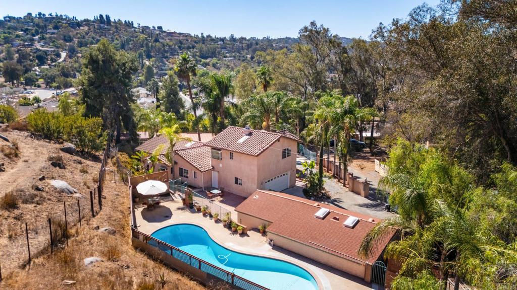 1153 Merritt Dr