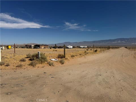 Photo of 1 North Side, Lucerne Valley, CA 92356 (MLS # HD26143840)