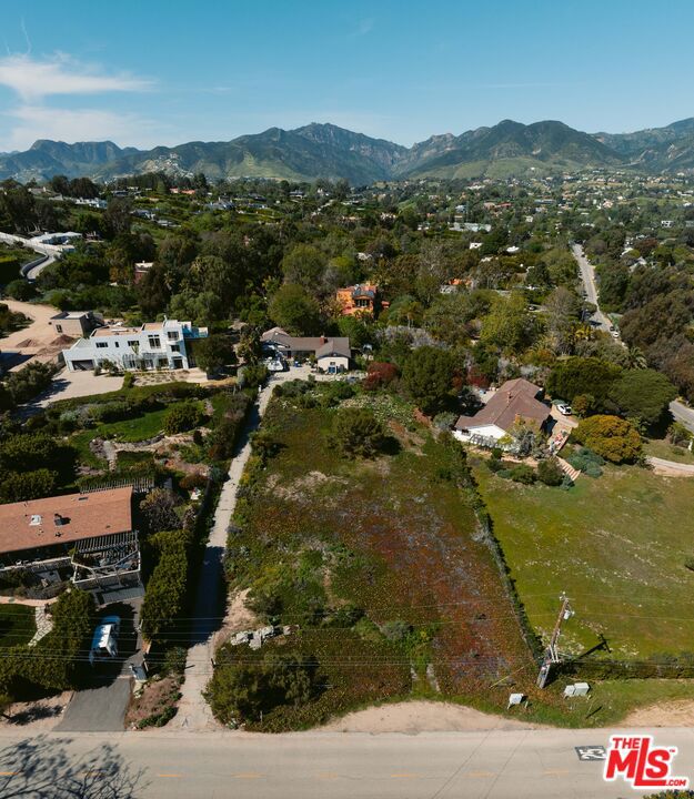 29029 Cliffside Drive