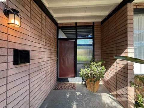 Photo of 4150 4150 Brookside Dr Dr, Pittsburg, CA 94565 (MLS # 41125364)