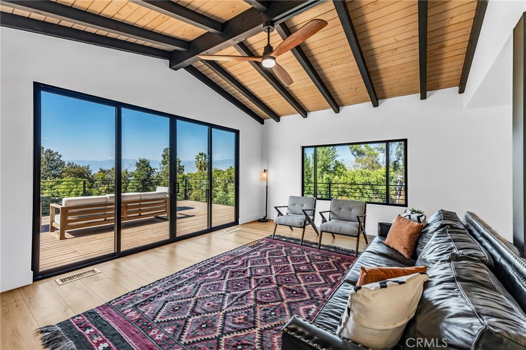 1909 Canyon Road
