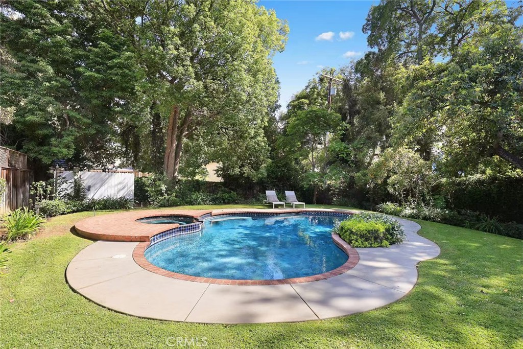 San Marino, California, 91108, United States, 5 Bedrooms Bedrooms, ,5 BathroomsBathrooms,Residential,Active,2042216